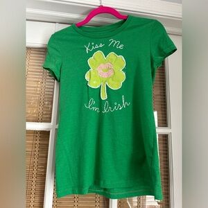 Old Navy womens Kiss me I’m Irish green T-shirt size small